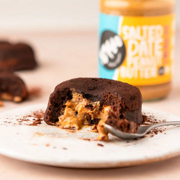 PEANUT BUTTER MOLTEN CHOCOLATE CAKES
